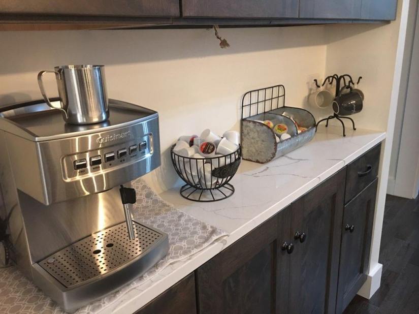 Huntsburg White Shaker Cabinets (10)